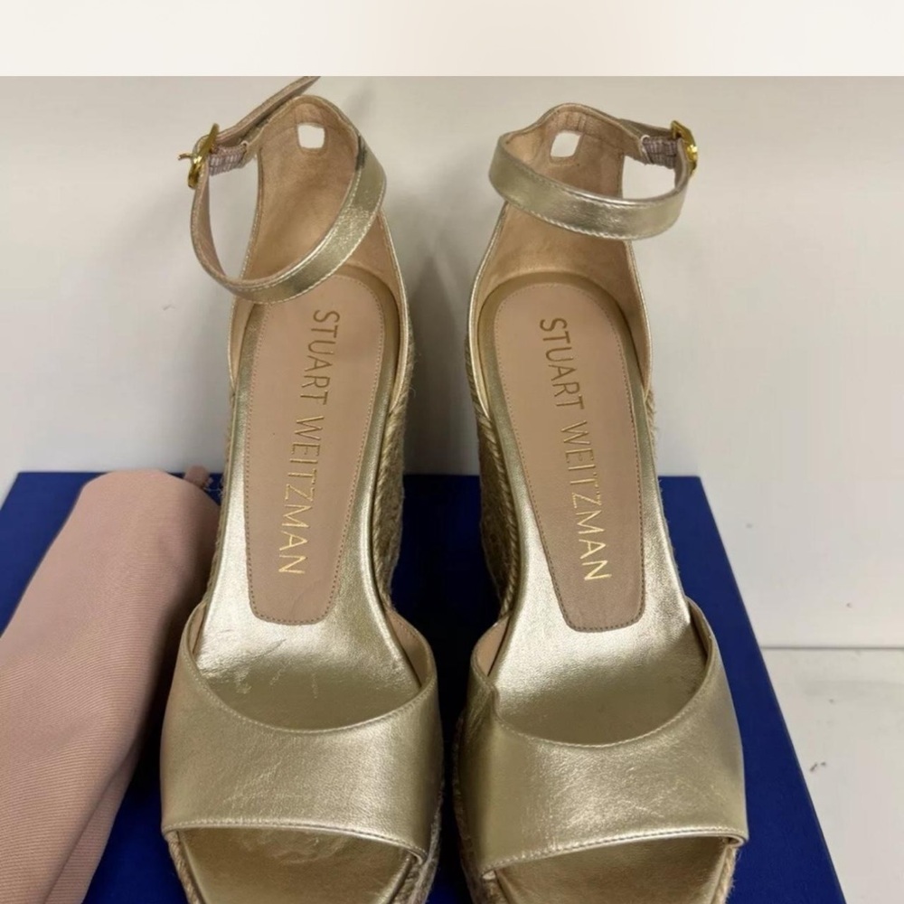 Stuart Weitzman Gold Metallic Leather Espadrille Wedge Sandals Platform Heel 6.5 - Picture 2 of 6